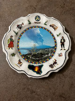 Piatto decorativo Sicilia Etna in eruzione