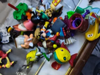 Lote 300 Figuras Kinder Sorpresa