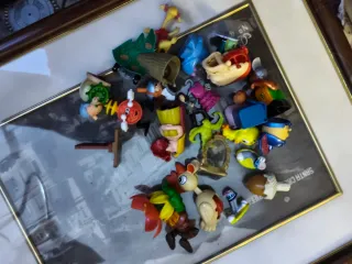 Lote 300 Figuras Kinder Sorpresa