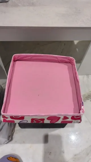 Puff infantil con corazones