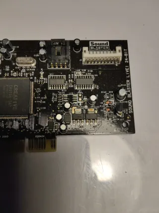Tarjeta de Sonido Sound Blaster Live! 24-bit SB041