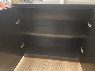 Armario pequeño negro