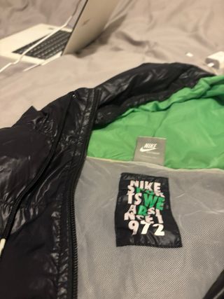 Chaqueta Nike Sportswear Negra y Verde