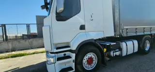 Renault Trucks premium  2013