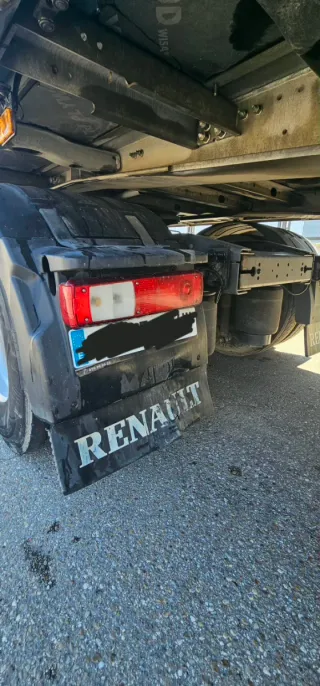 Renault Trucks premium  2013