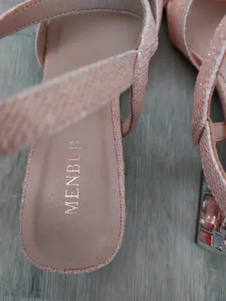 Sandalias Menbur tacón joya oro rosa