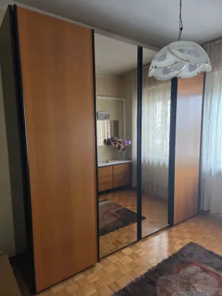 Armadio 4 ante con specchio e comò