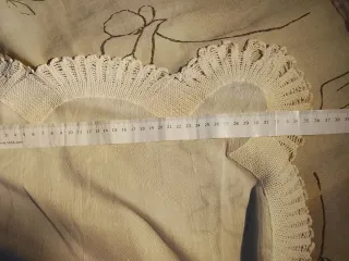 Cortina de ganchillo hecha a mano