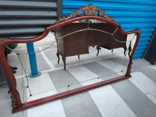 Precioso Aparador Luis XV bombé con espejo