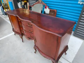 Precioso Aparador Luis XV bombé con espejo