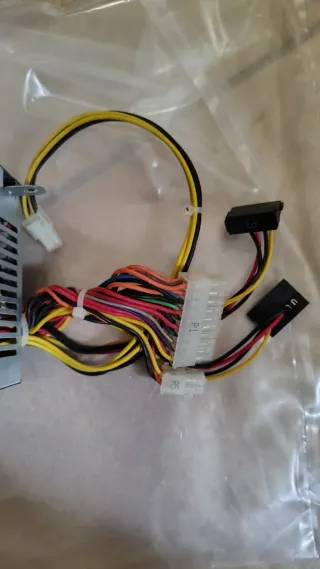 Alimentatore PC compatto sff