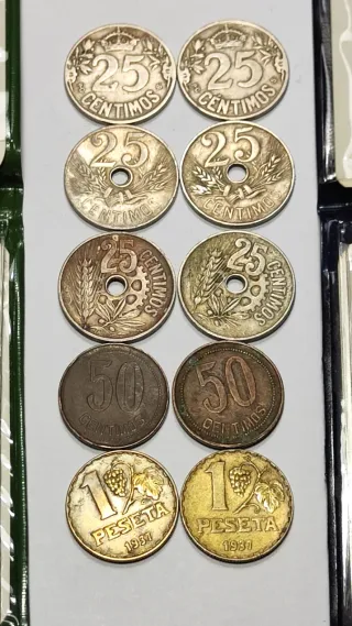 Lote de 15 Monedas y 4 carteras del 77 y 79