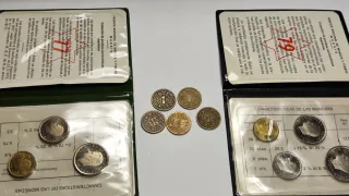 Lote de 15 Monedas y 4 carteras del 77 y 79