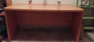 Escritorio madera 1.50m x 0.80m x 0.75m