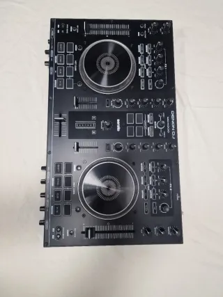 Controlador DJ Denon modelo 4000 DJ Negro