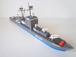 Crucero Lanzamisiles Tente Mar Cyclone - COMPLETO