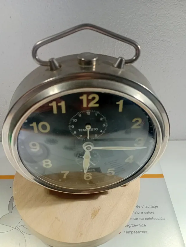 Reloj despertador TEMPESTO