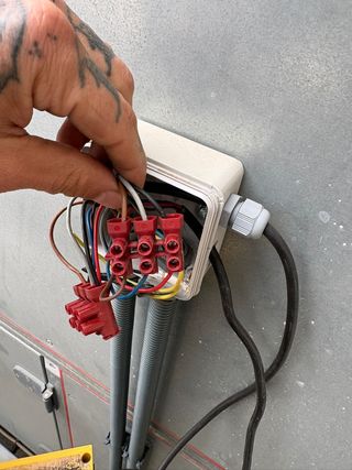 Me ofrezco como operario de mantenimiento