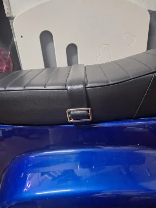 Asidero sillín Vespa para ITV