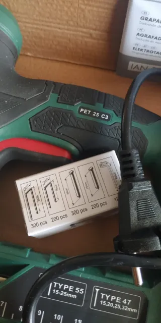 Pistola grapadora eléctrica Parkside PET 25 C3