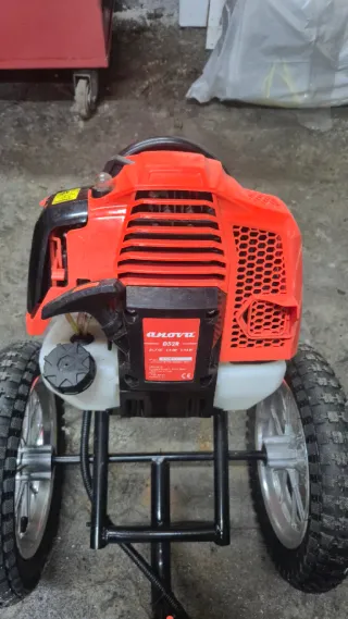 Desbrozadora Anova con ruedas