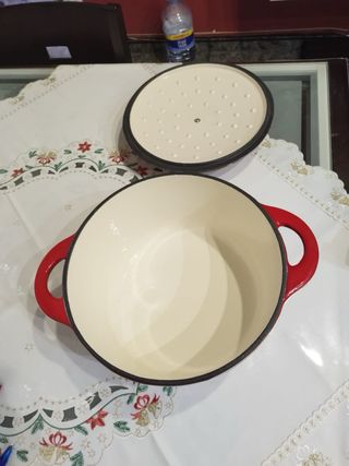 Cacerola  Hierro Fundido Roja 24cm