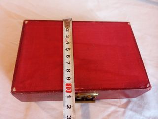 Joyero Vintage Rojo con Cierre Dorado