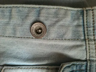 Cazadora Vaquera Zara Talla M Entallada espalda.