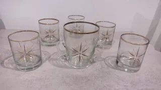 Juego vasos dorados y transparentes