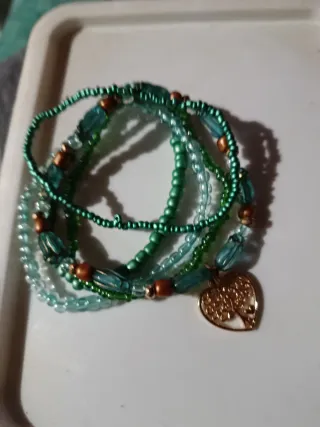 Conjunto bisutería oro y verde