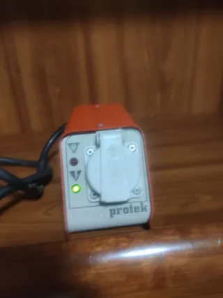 Protector de sobretensión Invertec protek