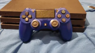 PS4 Pro 1TB + 14 Juegos