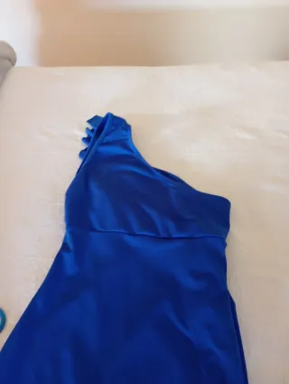 Vestido azul com babados