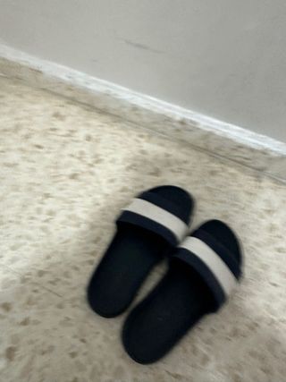 Chanclas Lacoste Azul Marino y Blanco