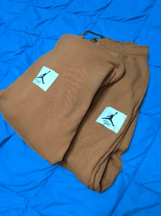 Chándal Jordan Fleece Desert Bronce