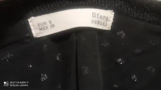 Jersey negro de marca Sfera