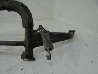 Caballete sym joymax 125 gts . 28984