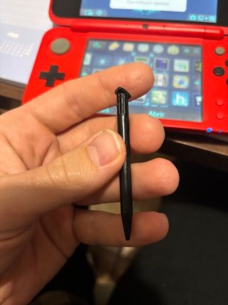 Nintendo 2DS XL Roja y Blanca