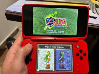 Nintendo 2DS XL Roja y Blanca