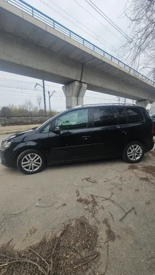 Volkswagen Touran 2011