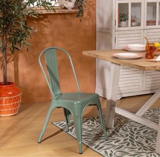 Sillas diseño industrial de color verde
