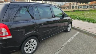 Opel Zafira 2012