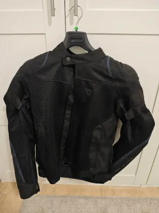 Chaqueta de moto Dainese negra Talla 46
