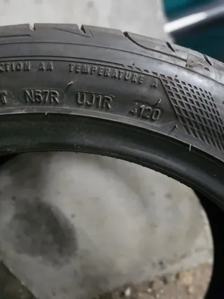 Neumático Goodyear 225/45/17