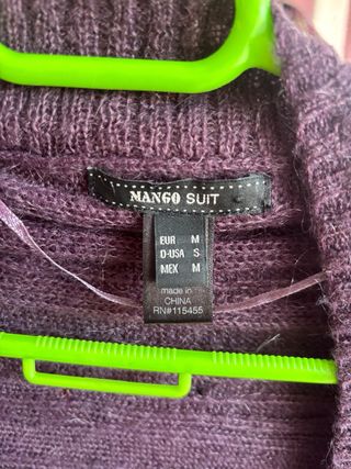 Chaqueta larga fina morada de lana