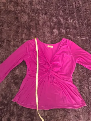 Top escote pico buganvilla manga francesa