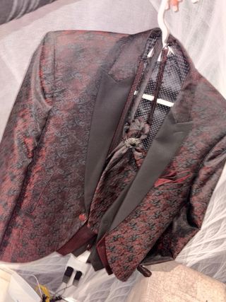 Traje 3 piezas burdeos