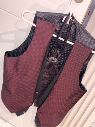 Traje 3 piezas burdeos