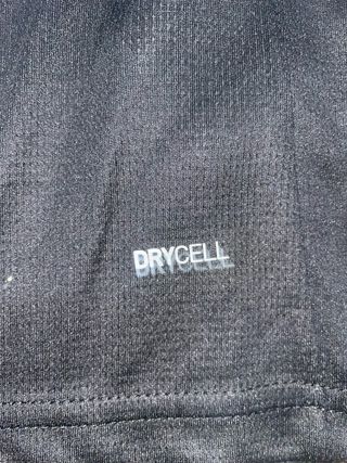 Camiseta Manchester City Talla M Negra y plata.