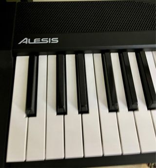 Teclado Alesis 88 Teclas 480 Sonidos